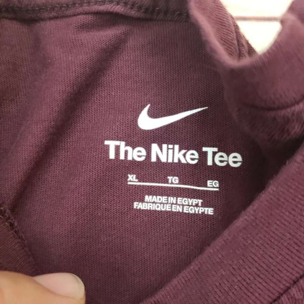 Nike Shirt Mens Extra Large Maroon Yellow Golf Swoosh Logo Athletic Tee XL Adult